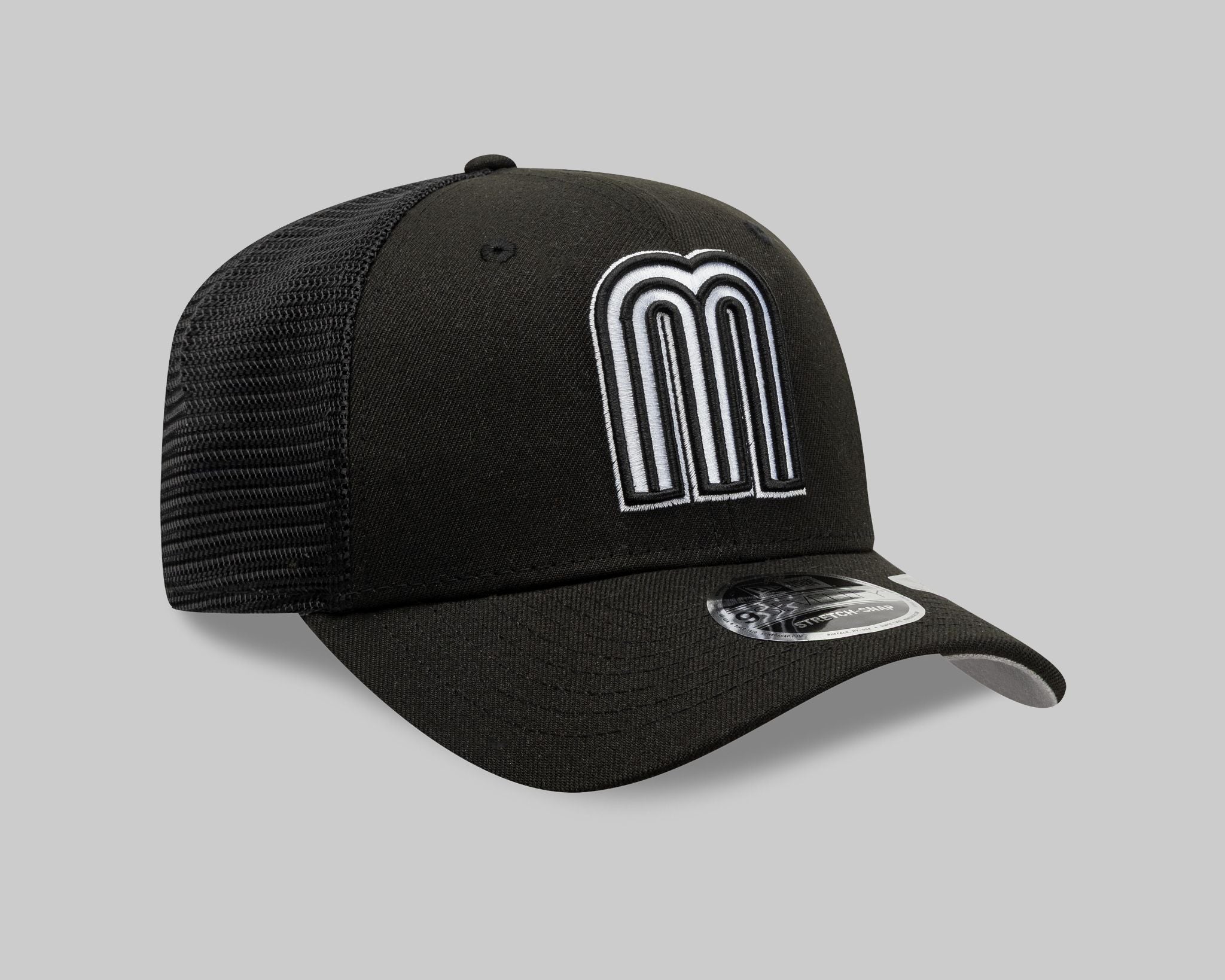 Gorra New Era Negra Iconic M 970 Trucker