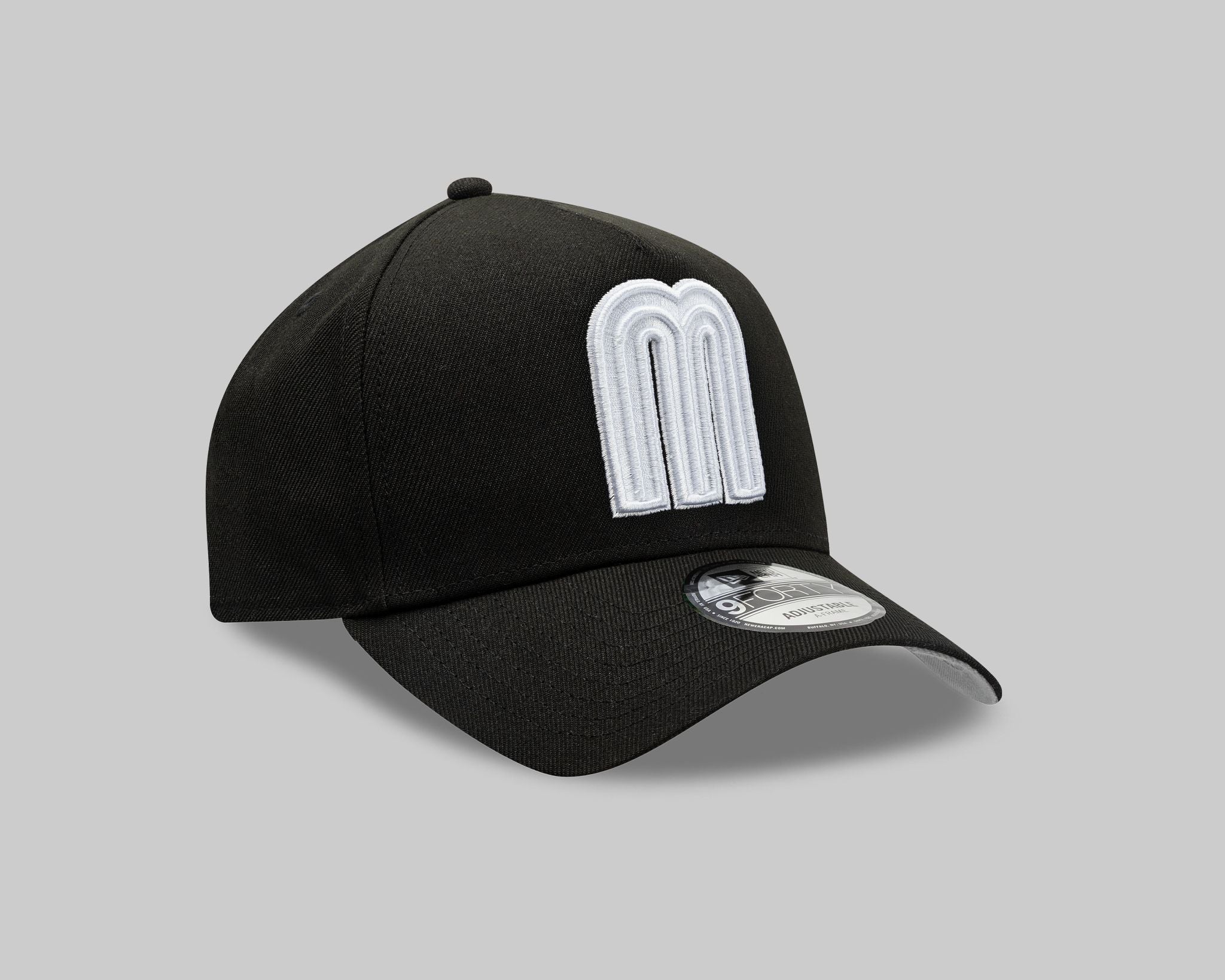 Gorra New Era Negra con gris Iconic M 940 A-frame