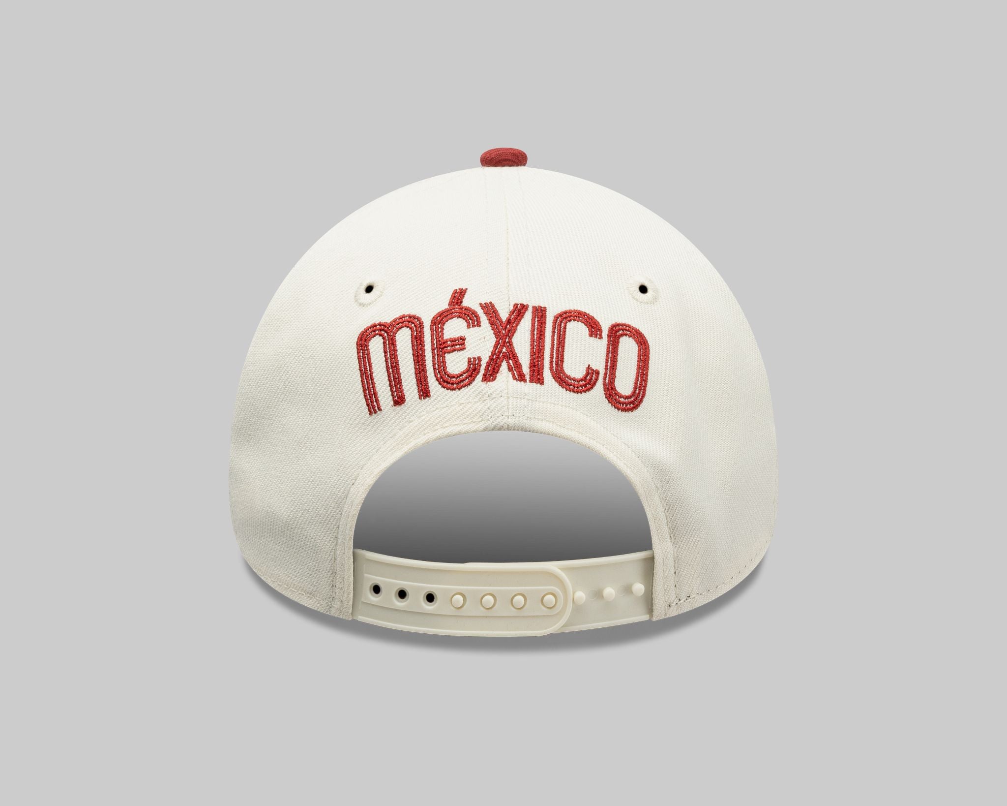 Gorra New Era Blanco con Rojo Iconic M CDMX 940 A-frame