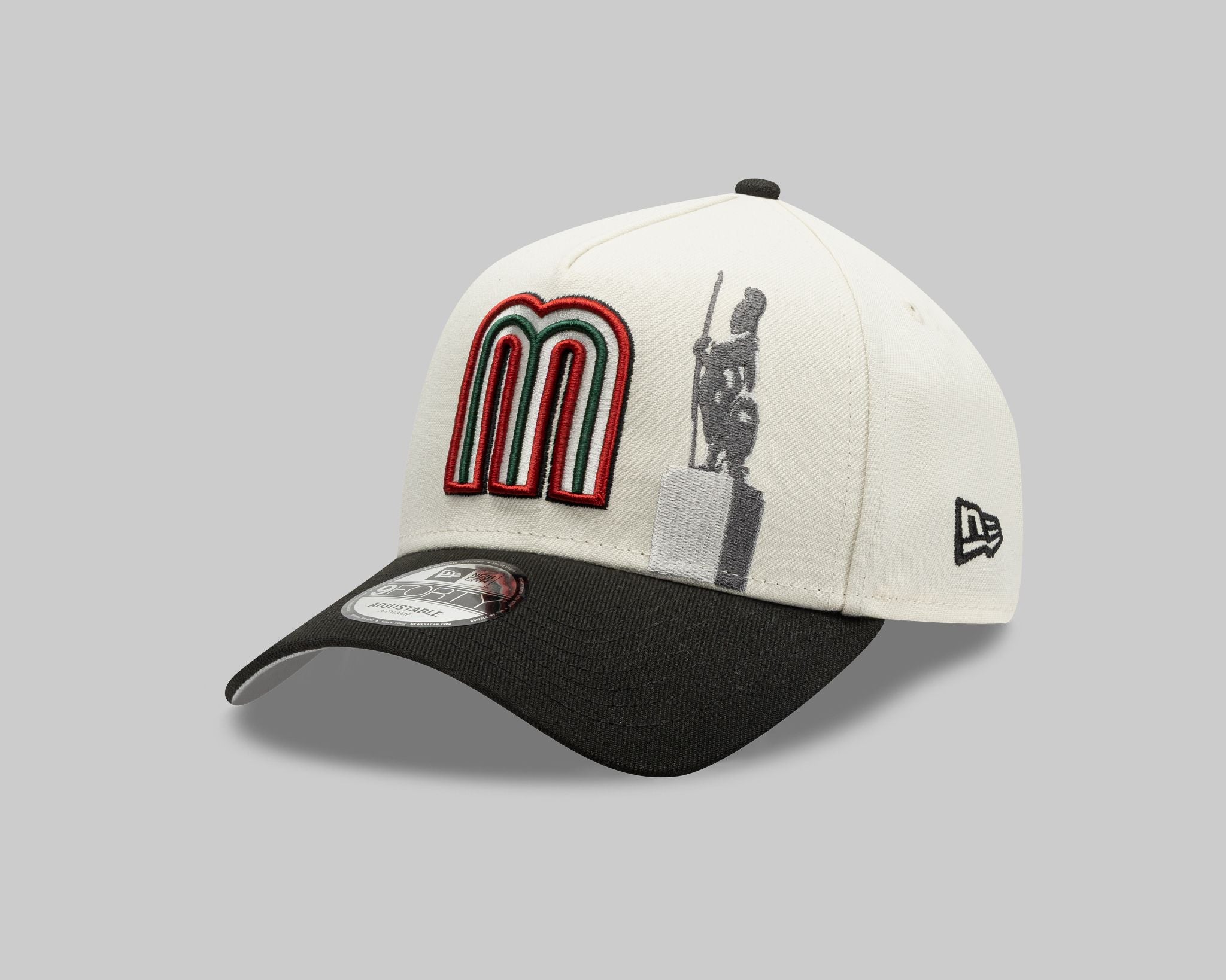 Gorra New Era Blanco con Negro Iconic M GDL 940 A-frame